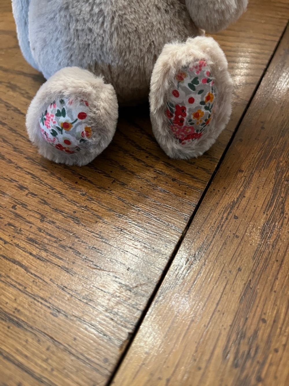 Jellycat Small Blossom Beige Bunny with Floral Ear & Paw Details - Picture 6 of 15